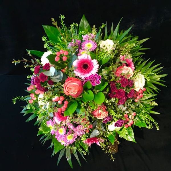 Handgebundener Blumenstrauß von Blumen Flaschka in Augsburg (5)