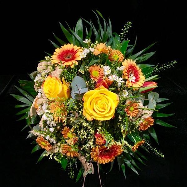 Handgebundener Blumenstrauß von Blumen Flaschka in Augsburg (17)